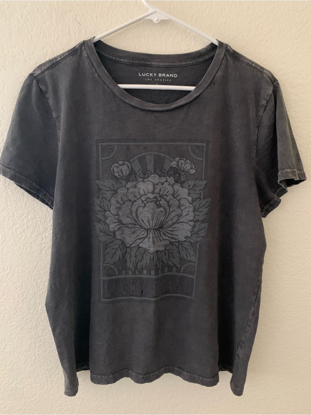 Lucky Brand Charcoal Gray Mineral Wash Floral Graphic Tee Size Large